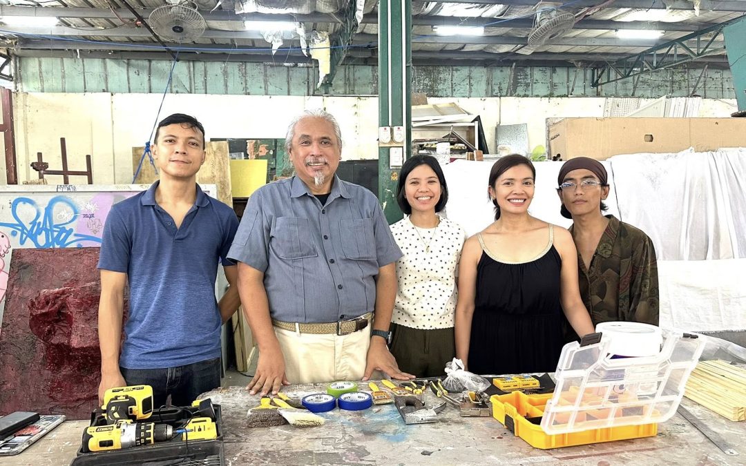 Toym Imao visits Himoan or Studio Arts Shared Spaces to provide workshop on Sustaining One’s Art Practice, Sustaining Communities